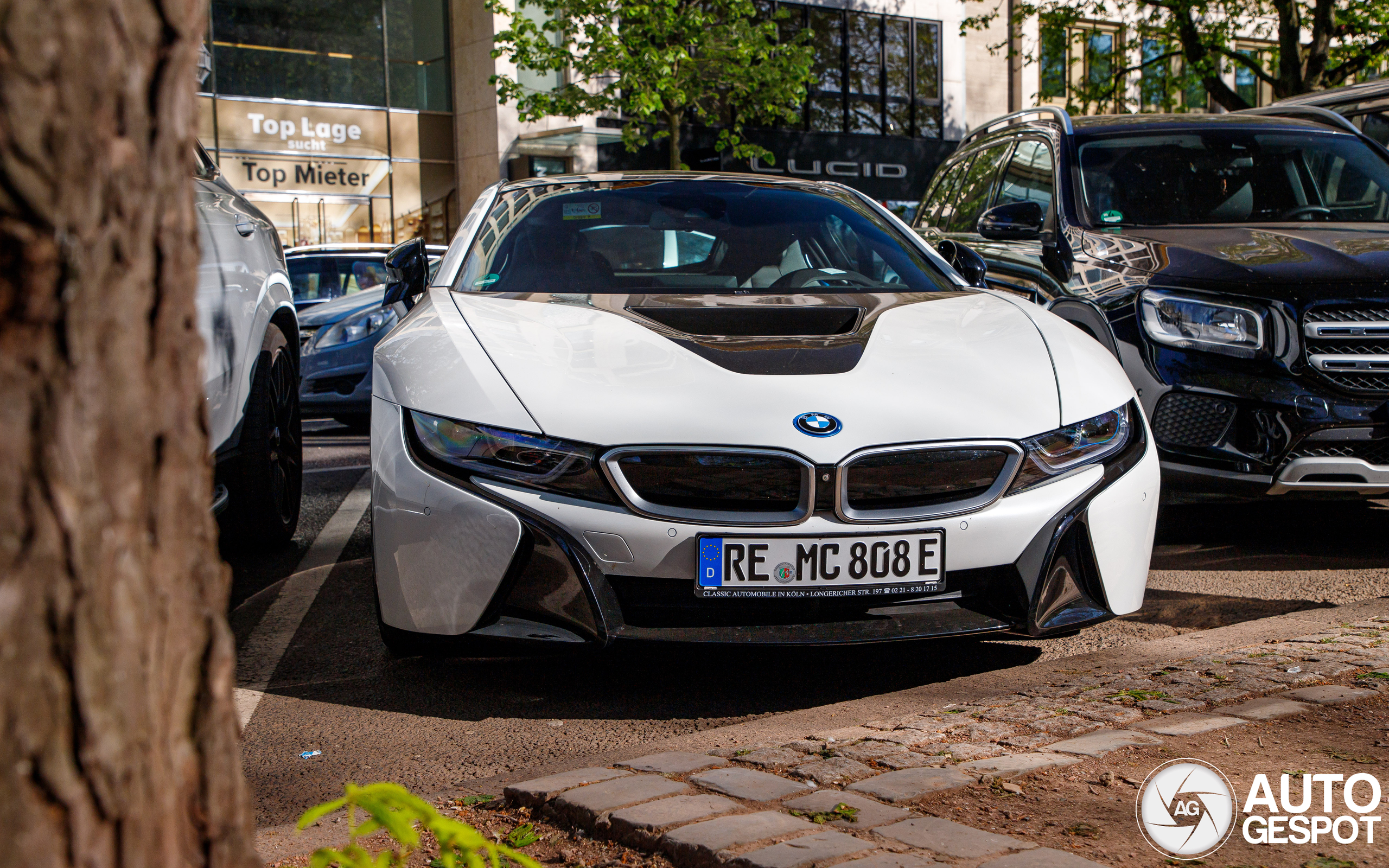 BMW i8