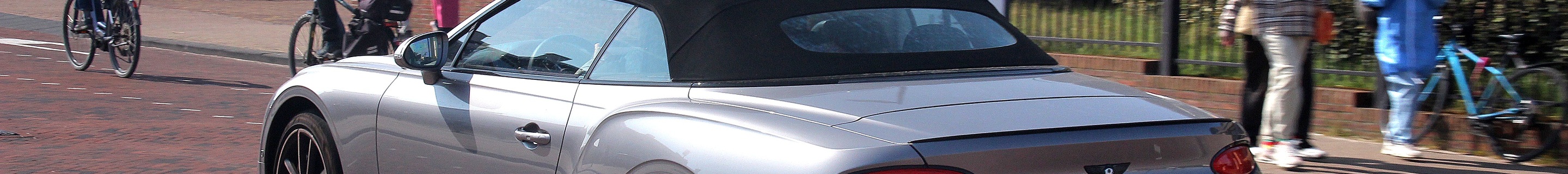 Bentley Continental GTC V8 2020