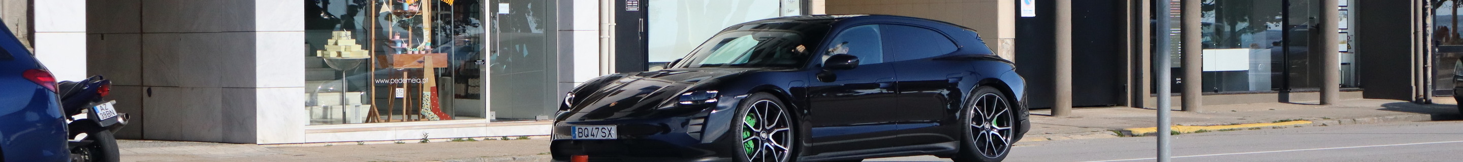 Porsche Taycan GTS Sport Turismo