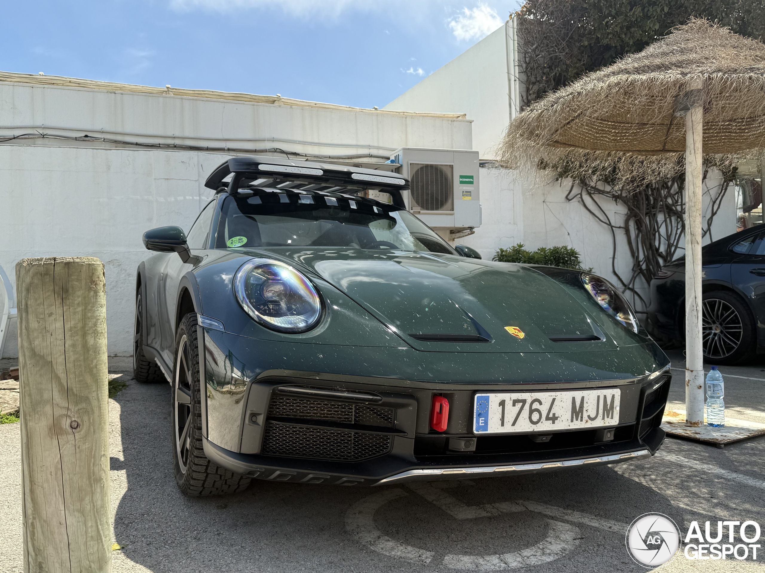 Porsche 992 Dakar