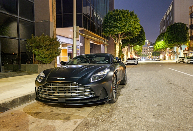 Aston Martin DB12
