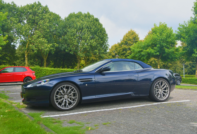Aston Martin DB9 Volante