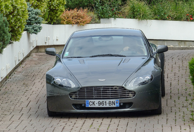 Aston Martin V8 Vantage