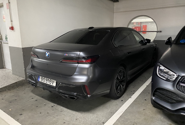 BMW M760e xDrive