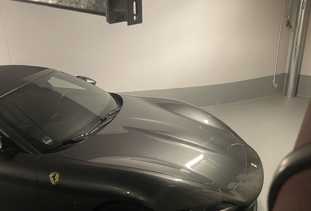 Ferrari Roma Spider