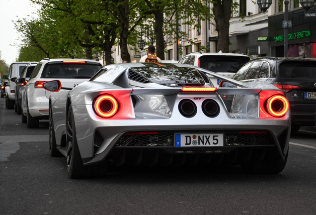 Ford GT 2017 Carbon Series