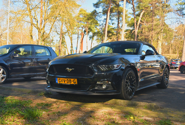 Ford Mustang GT Convertible 2015