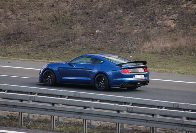 Ford Mustang Shelby GT350R 2015