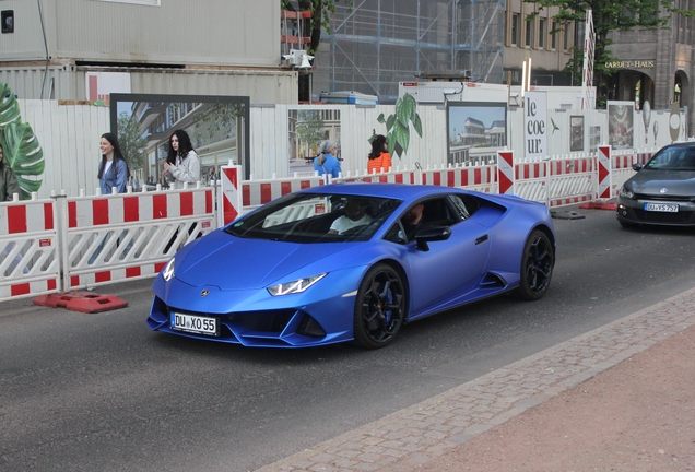 Lamborghini Huracán LP640-4 EVO