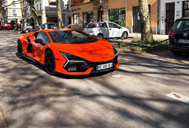 Lamborghini Revuelto