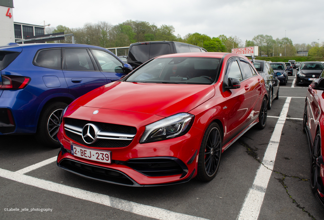 Mercedes-AMG A 45 W176 2015