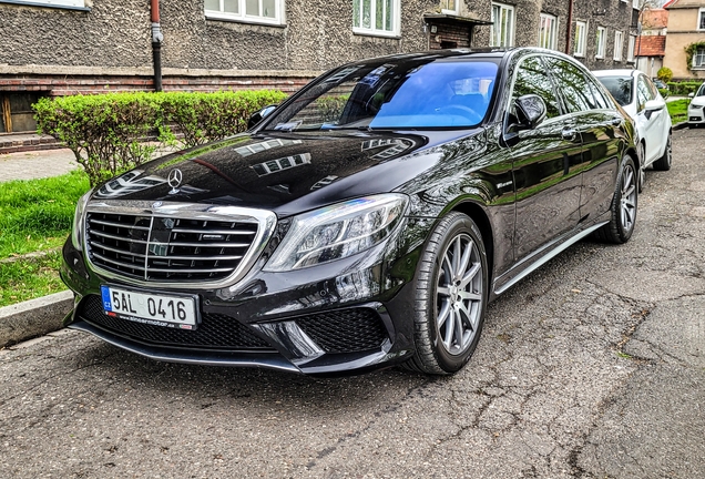 Mercedes-Benz S 63 AMG V222
