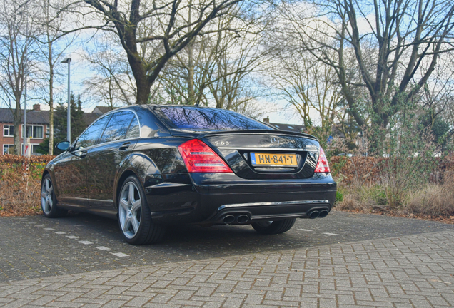 Mercedes-Benz S 63 AMG W221