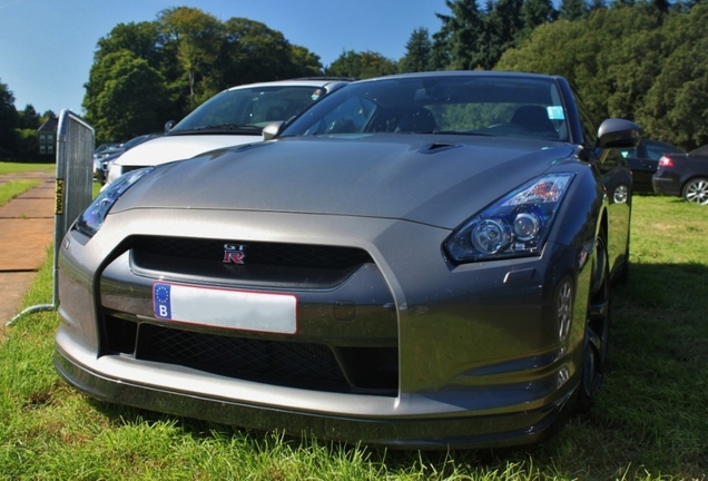 Nissan GT-R