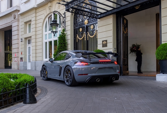 Porsche 718 Cayman GT4 RS Weissach Package