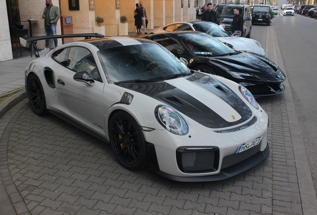 Porsche 991 GT2 RS Weissach Package
