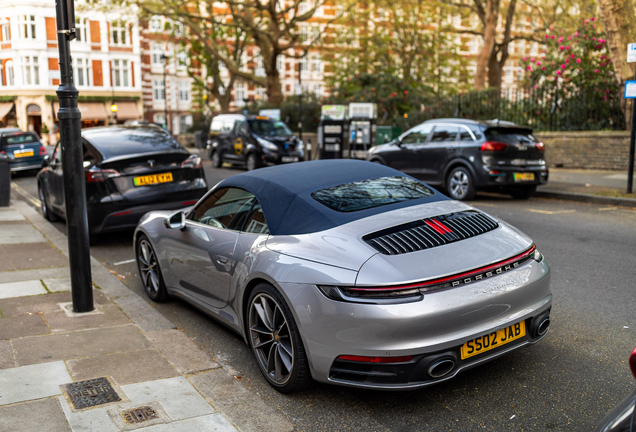 Porsche 992 Carrera 4S Cabriolet