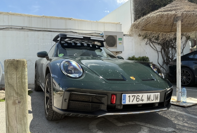 Porsche 992 Dakar
