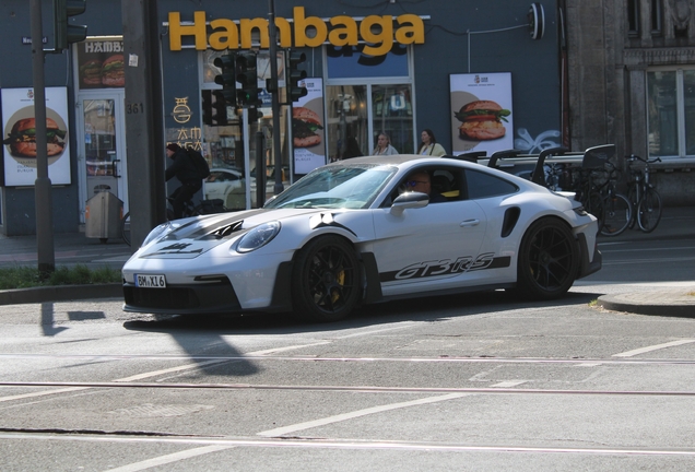Porsche 992 GT3 RS Weissach Package