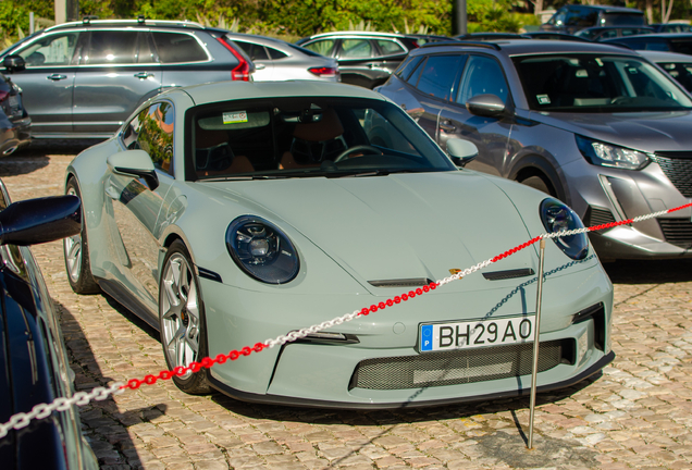 Porsche 992 S/T
