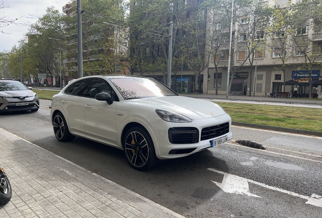 Porsche Cayenne Coupé Turbo S E-Hybrid