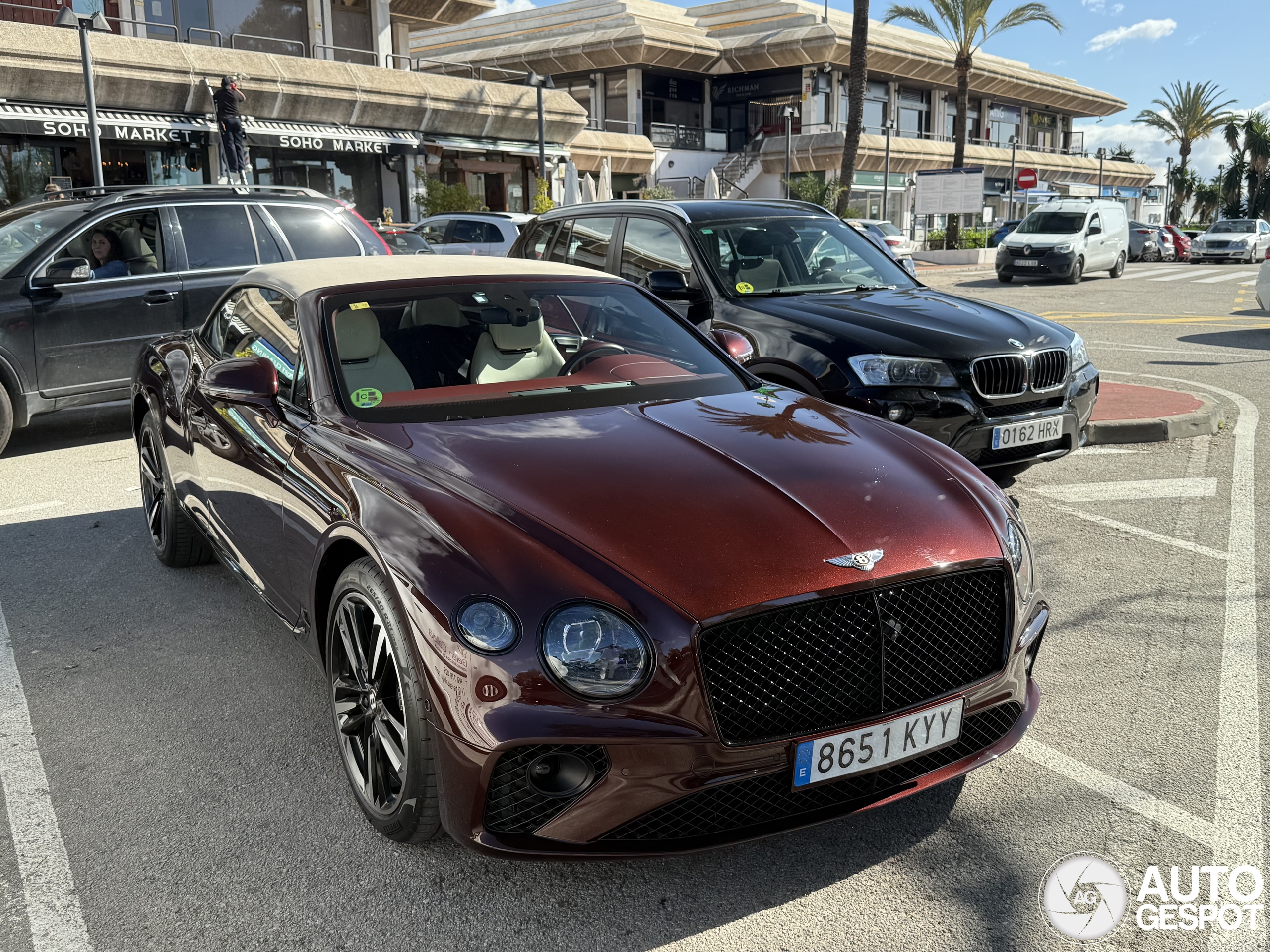 Bentley Continental GTC 2019