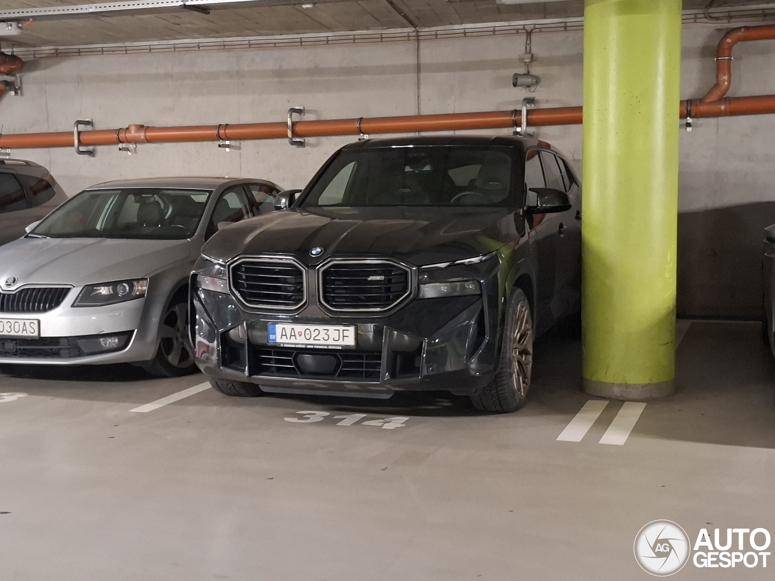 BMW XM G09