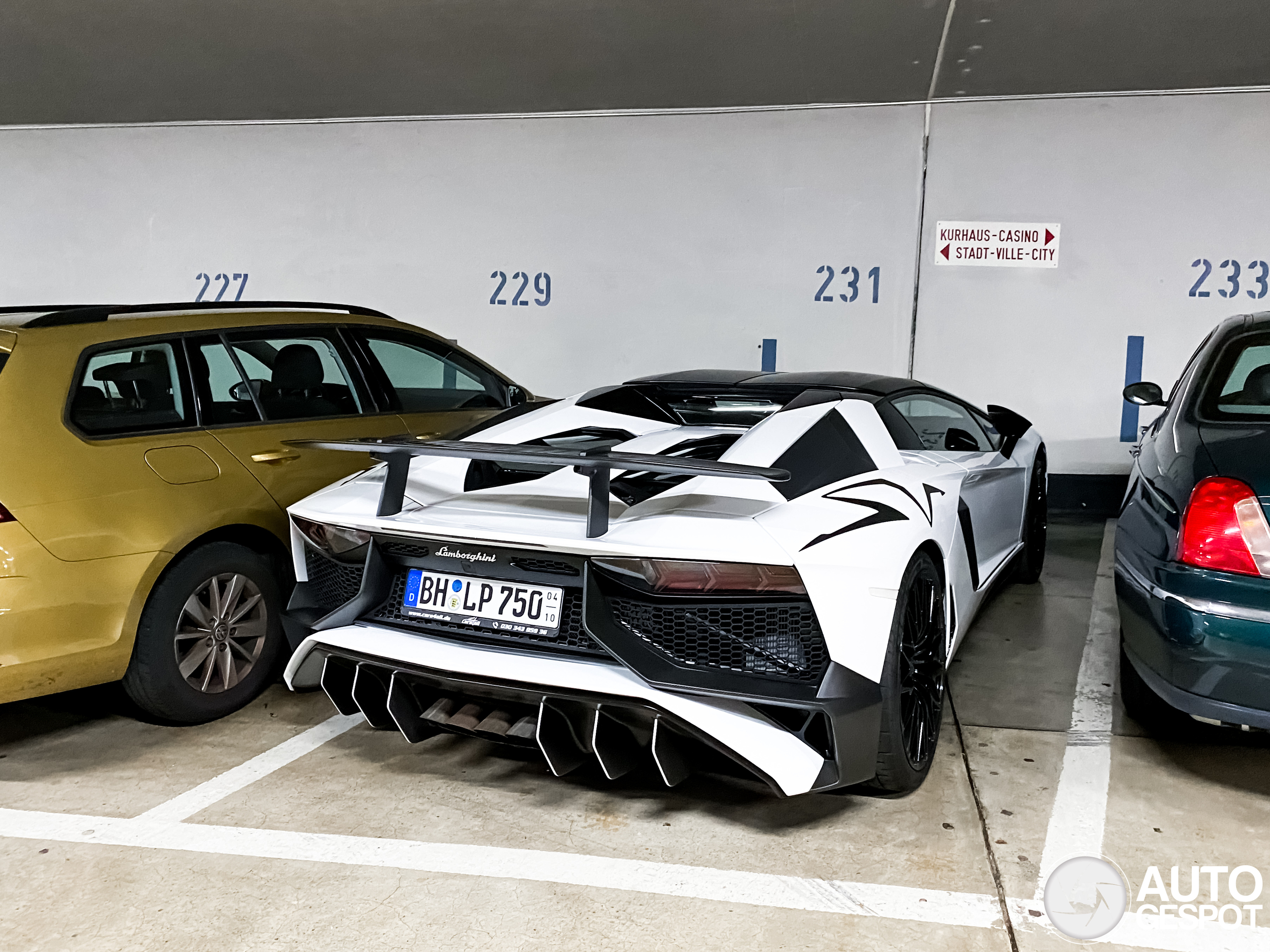 Lamborghini Aventador LP750-4 SuperVeloce Roadster