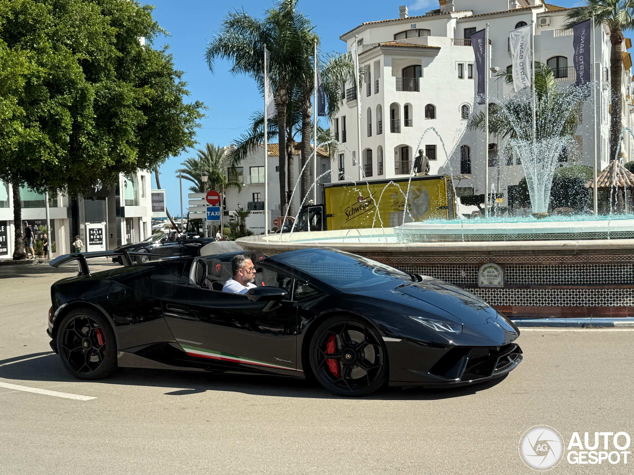 Lamborghini Huracán LP640-4 Performante Spyder