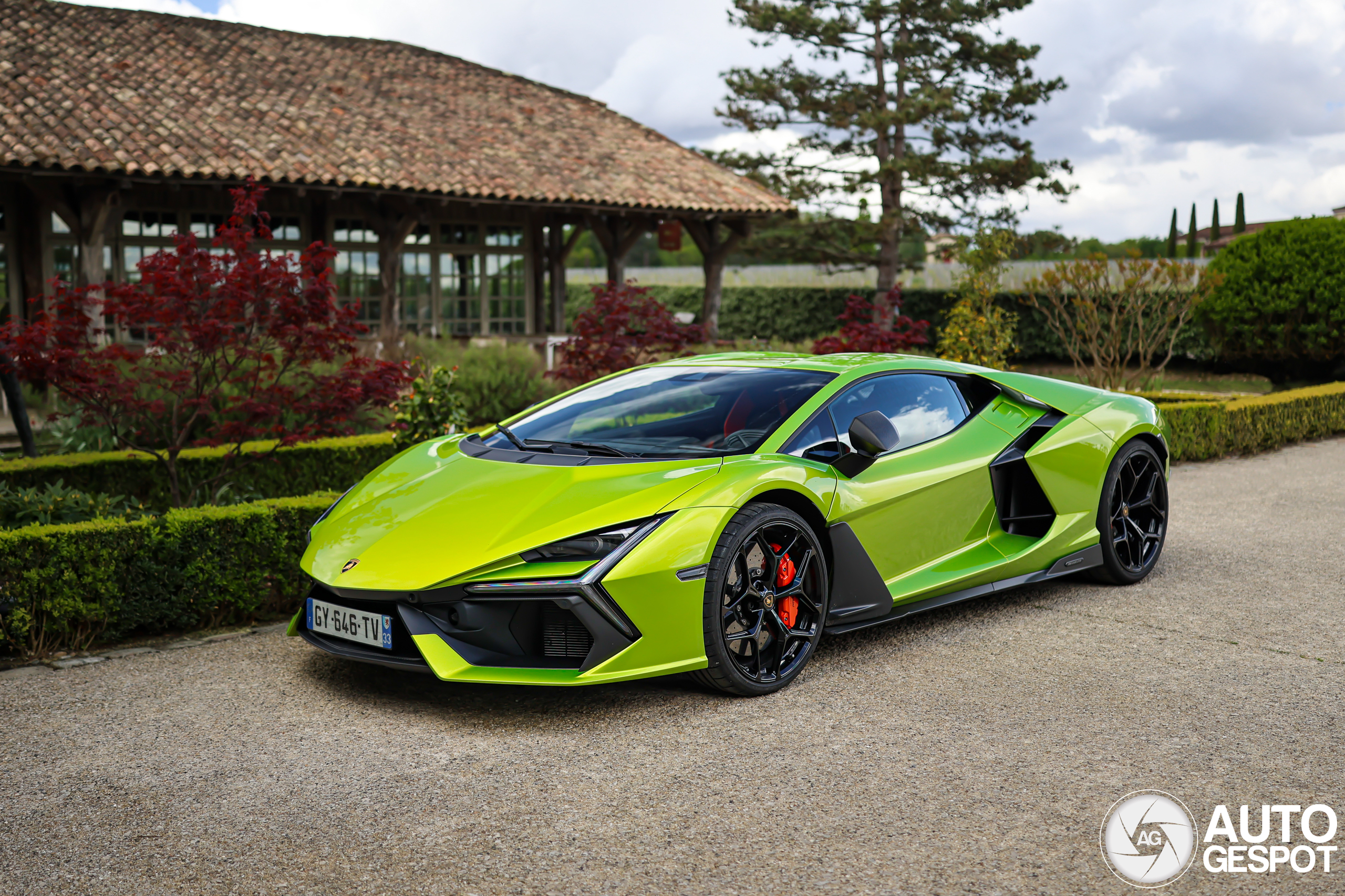 Lamborghini Revuelto