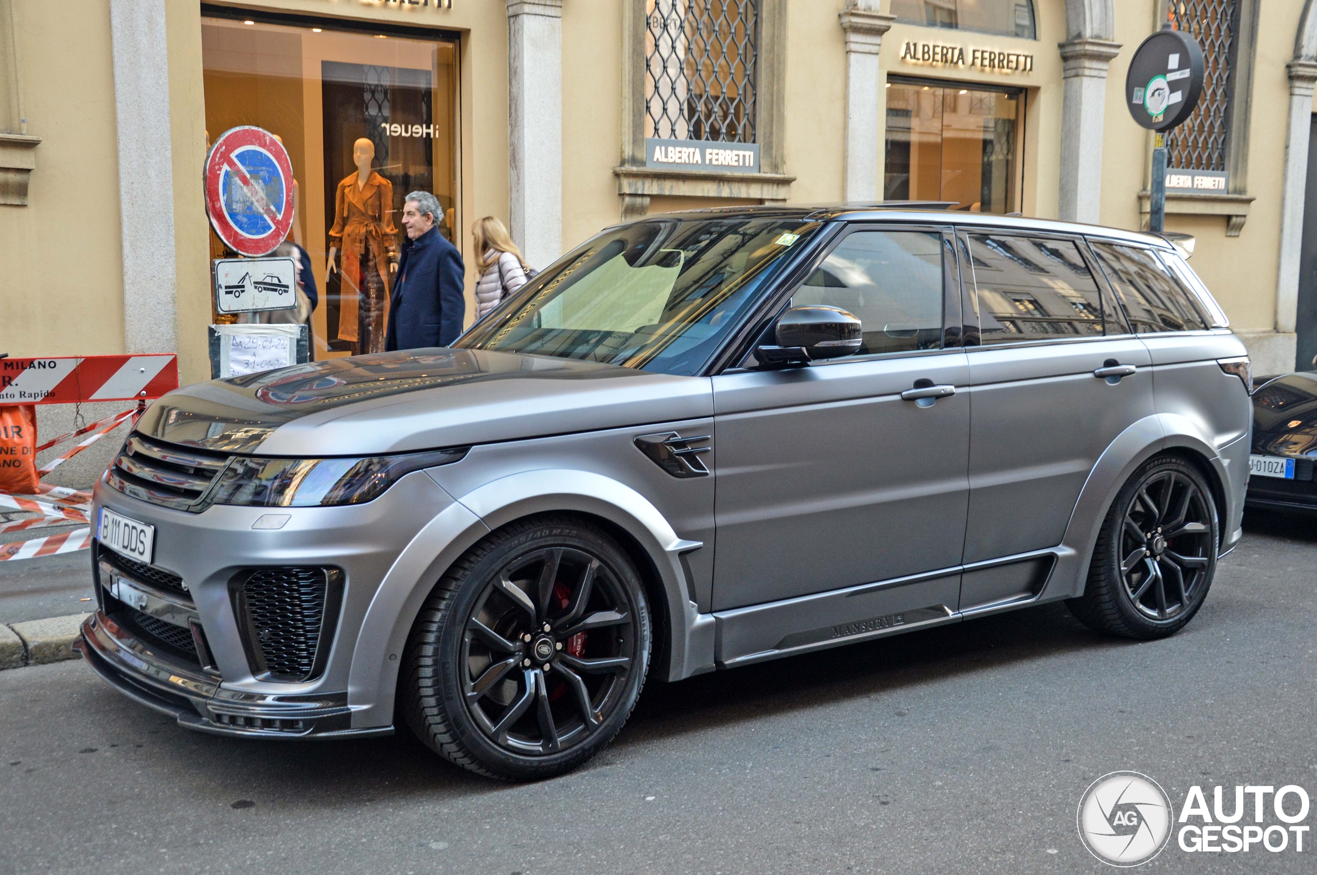 Land Rover Range Rover Sport SVR 2018 Carbon Edition Mansory