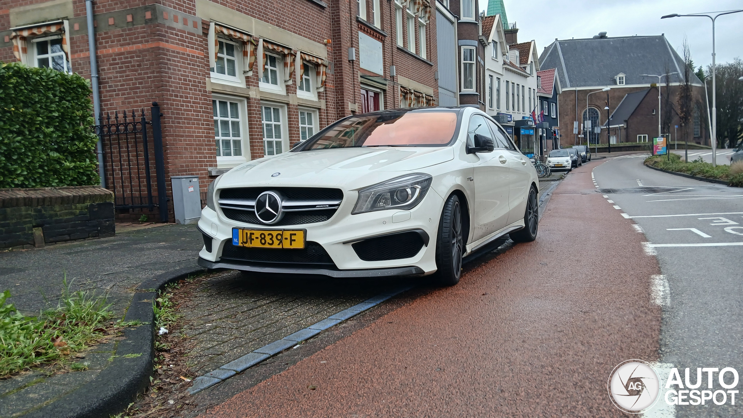 Mercedes-Benz CLA 45 AMG C117
