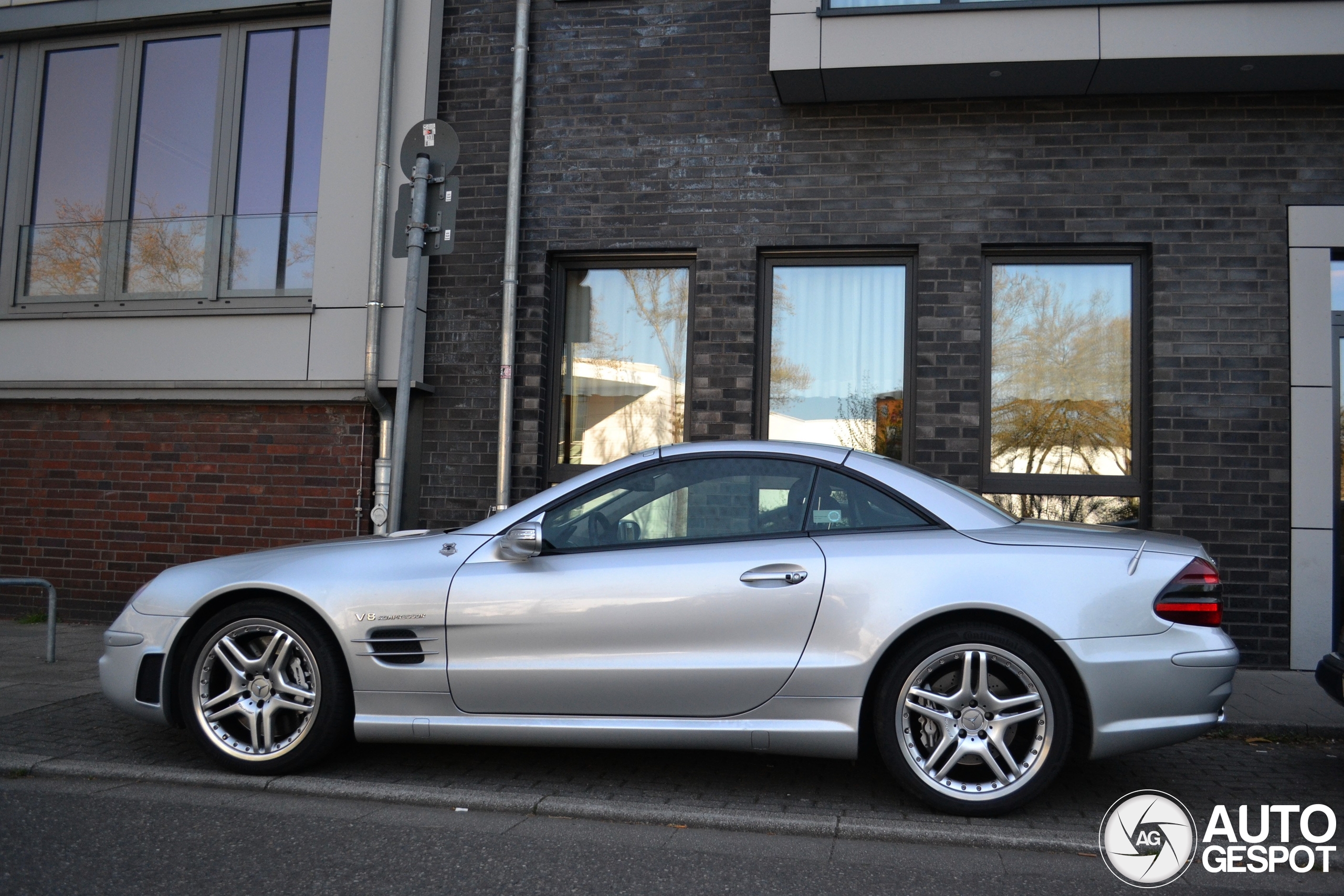 Mercedes-Benz SL 55 AMG R230