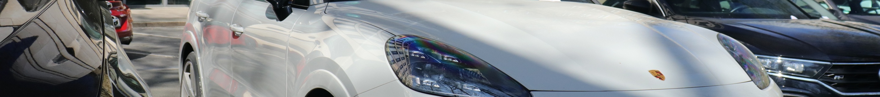 Porsche 9YA Cayenne GTS