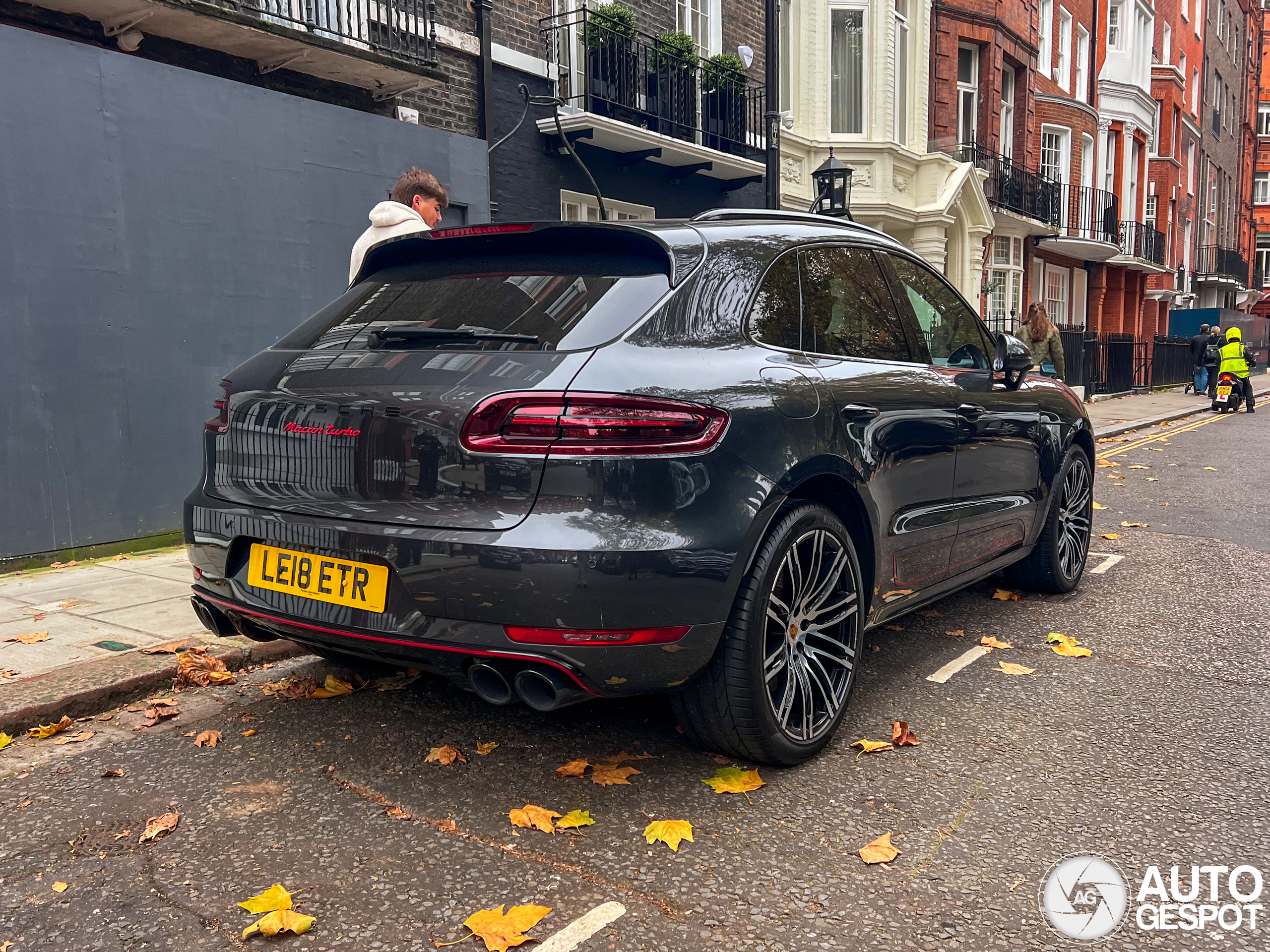 Porsche 95B Macan Turbo Exclusive Performance Edition