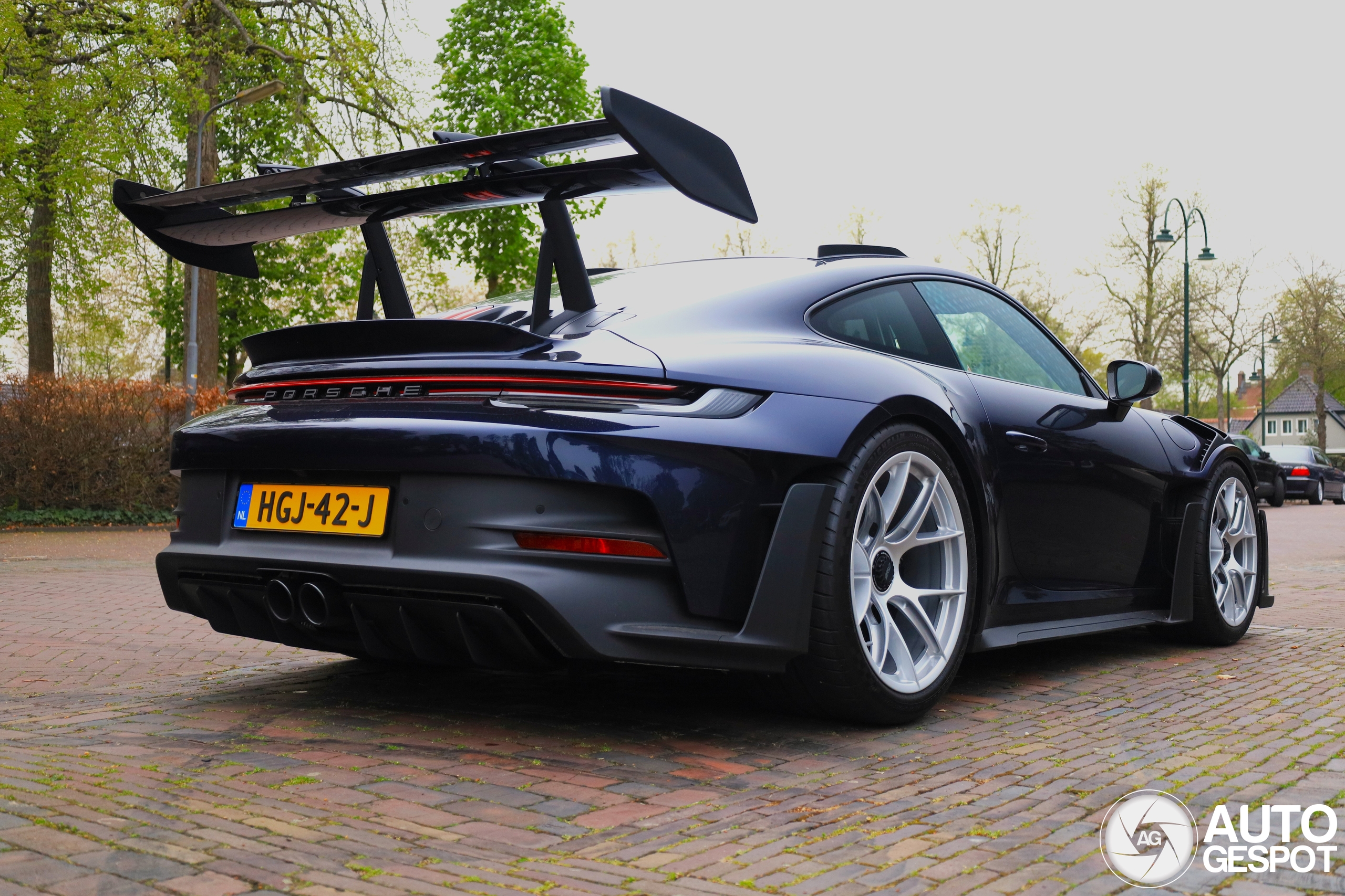 Stijlvolle Porsche 992 GT3 RS gespot in Laren