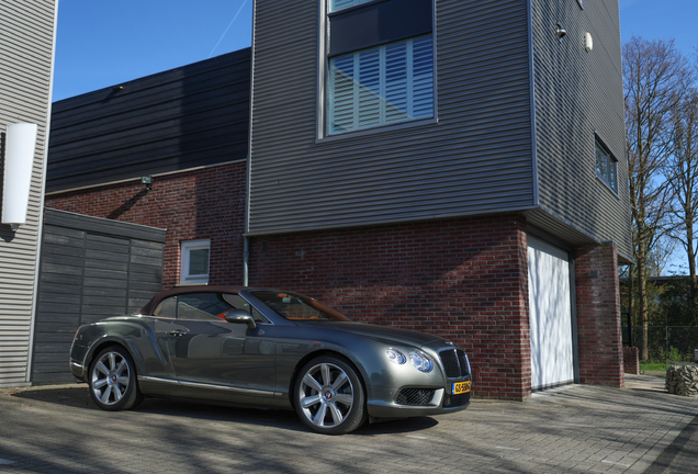 Bentley Continental GTC V8