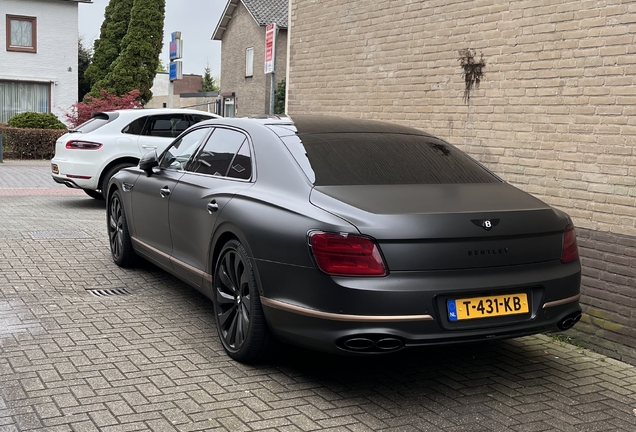 Bentley Flying Spur V8 2021 First Edition
