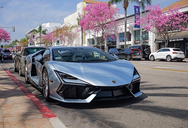 Lamborghini Revuelto