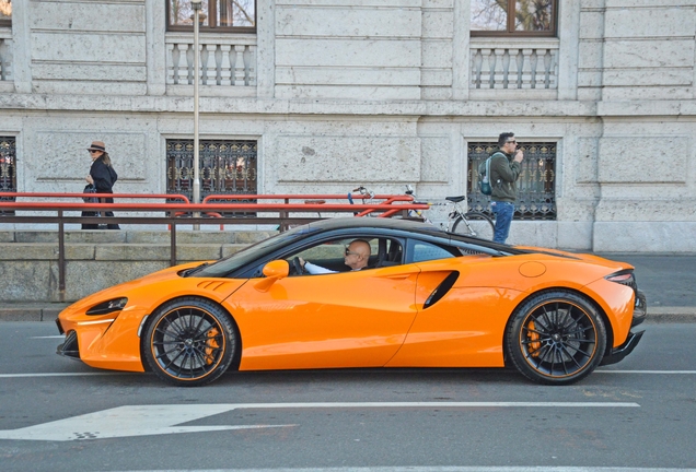 McLaren Artura