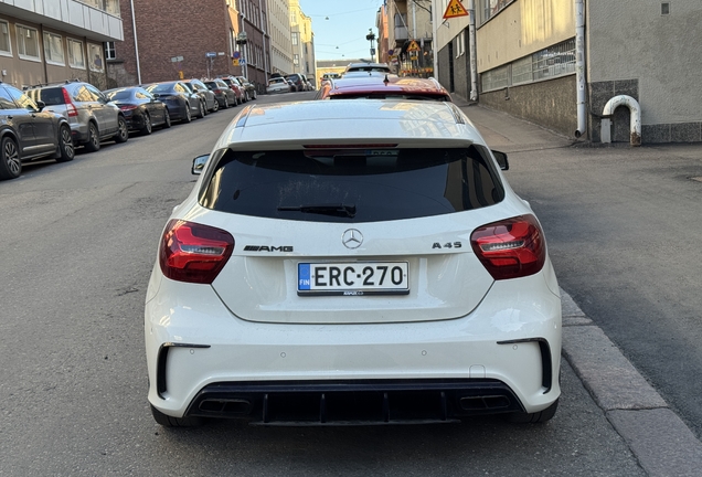 Mercedes-AMG A 45 W176 2015