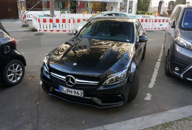 Mercedes-AMG C 63 W205
