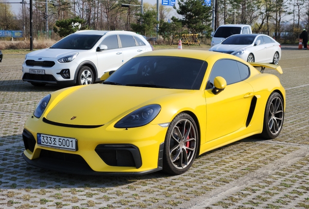 Porsche 718 Cayman GT4