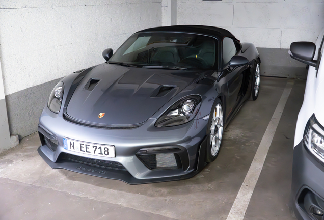 Porsche 718 Spyder RS