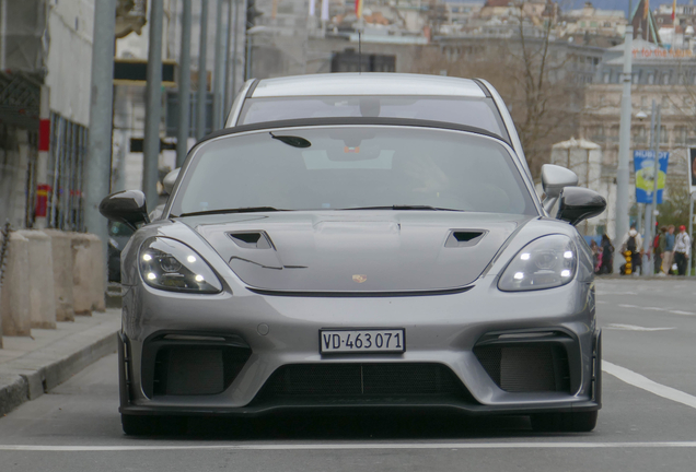 Porsche 718 Spyder RS Weissach Package