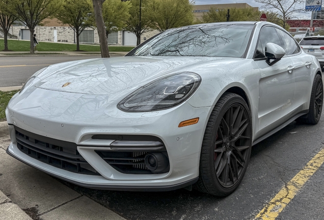 Porsche 971 Panamera Turbo