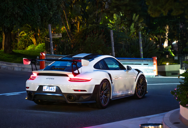 Porsche 991 GT2 RS Weissach Package
