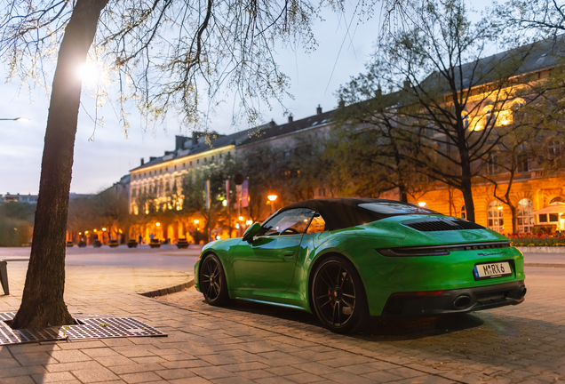Porsche 992 Carrera 4 GTS Cabriolet
