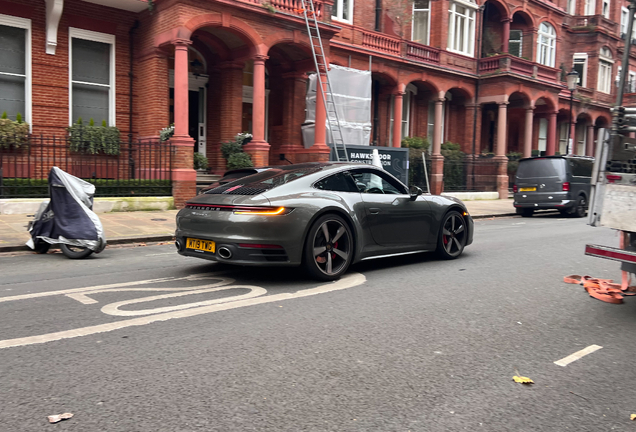 Porsche 992 Carrera S