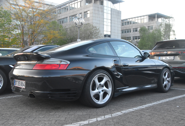 Porsche 996 Turbo